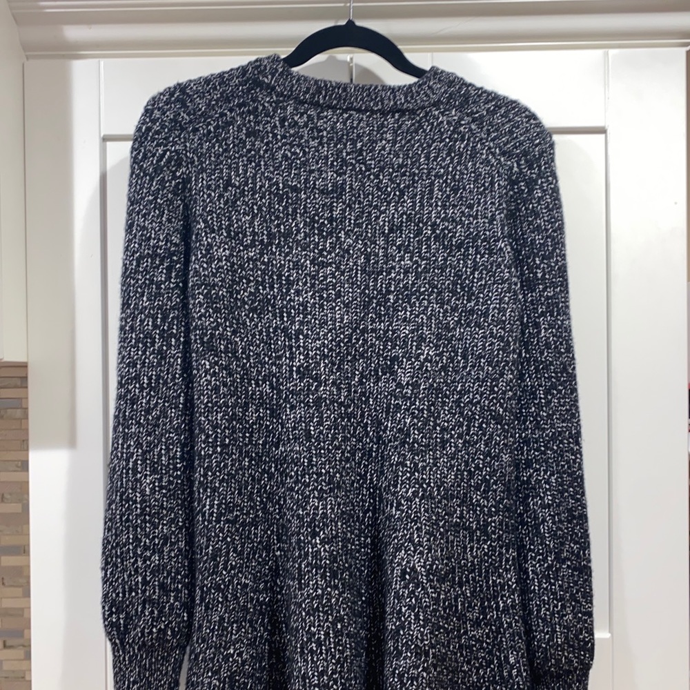 Athlete small sweater